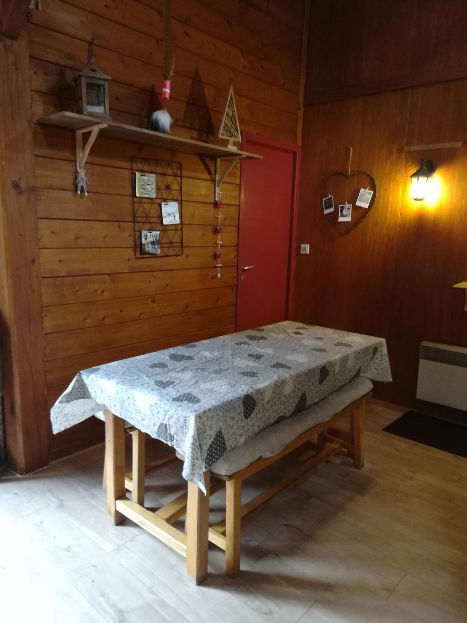 Les Chalets De La Foret D'Issaux Osse-en-Aspe Luaran gambar